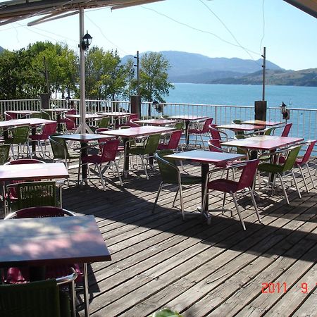 Hôtel Les Flots Bleus Savines-le-Lac Exterior foto