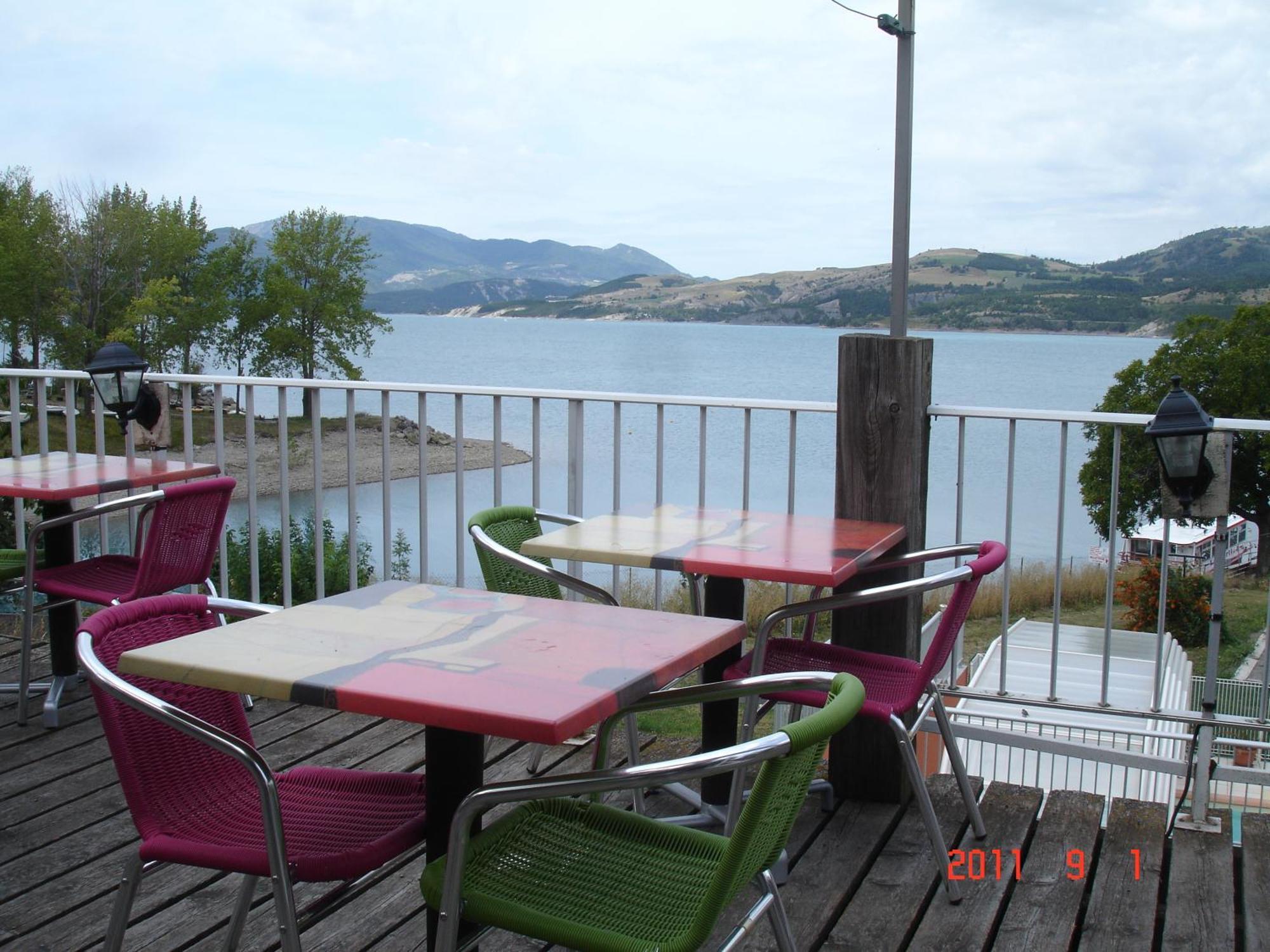 Hôtel Les Flots Bleus Savines-le-Lac Exterior foto