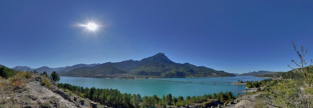 Hôtel Les Flots Bleus Savines-le-Lac Quarto foto